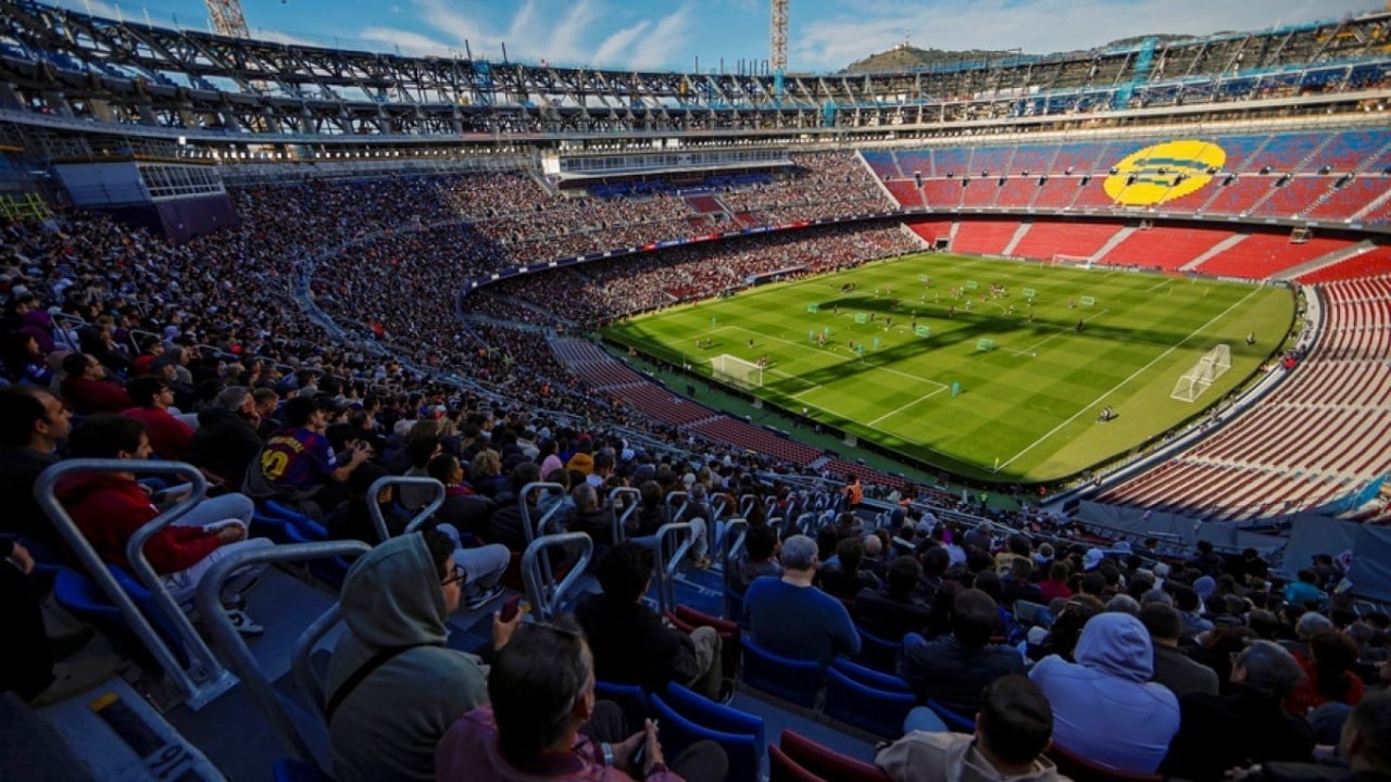 Çmenden drejtuesit e Barcelonës  1750 euro çmimi i biletës VIP në Camp Nou n e ri dhe bileta më e lirë kushton 369 euro 