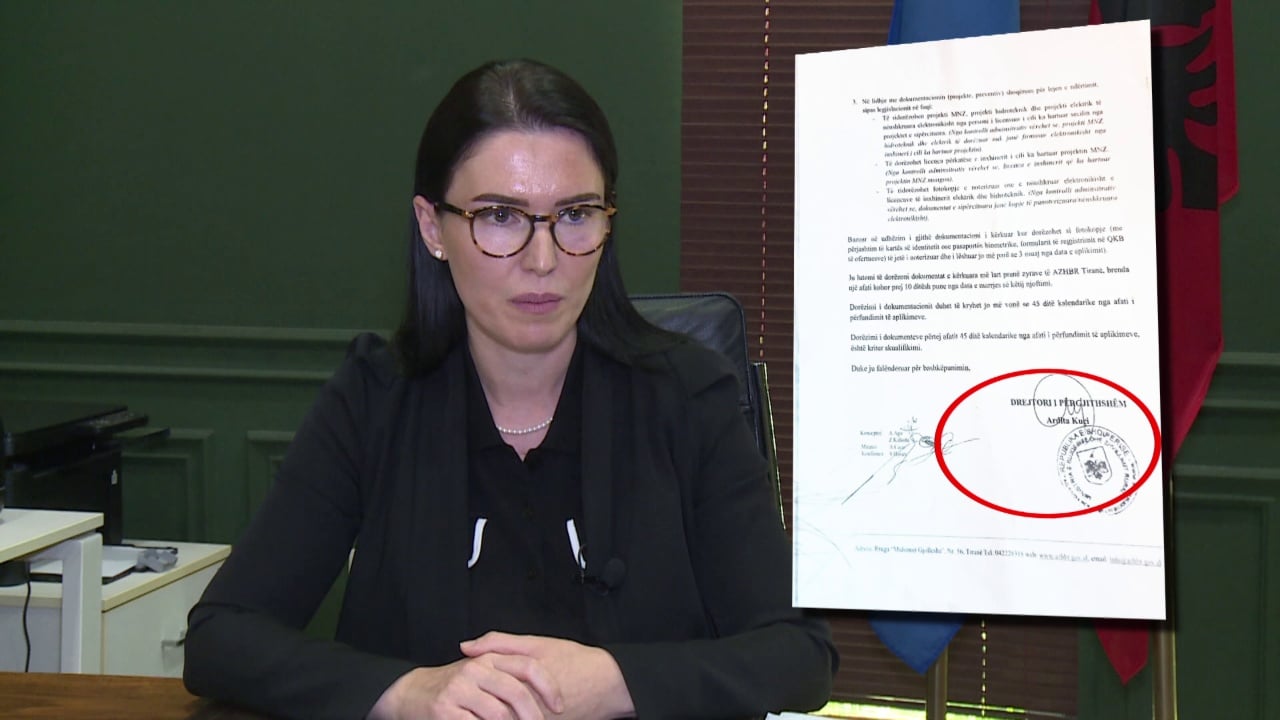 ministria-e-bujqesise-urdheron-audit-ne-azhbr-detaje-te-reja-nga-projekti-qe-aplikoi-babai-dhe-ia-firmosi-e-bija-inspektore