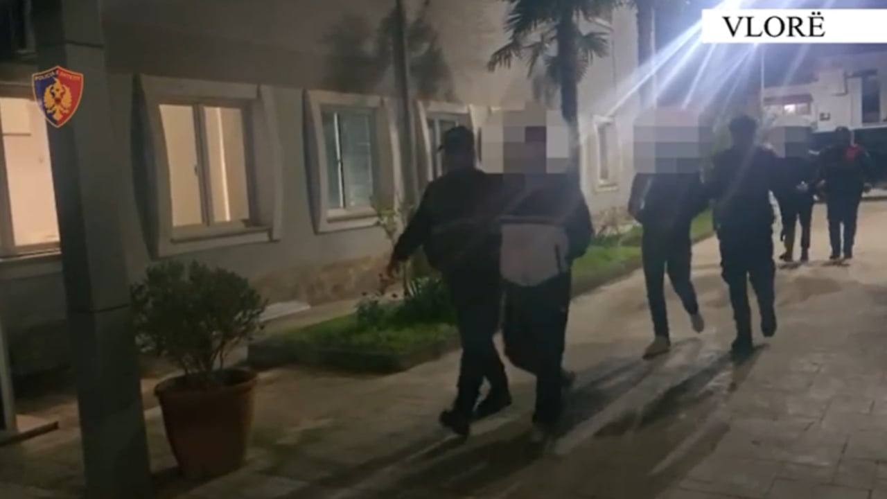 Emrat  Mbajtën peng shqiptarin nga Kosova për dy javë dhe e dhunuan  tre në pranga në Vlorë  reagon policia