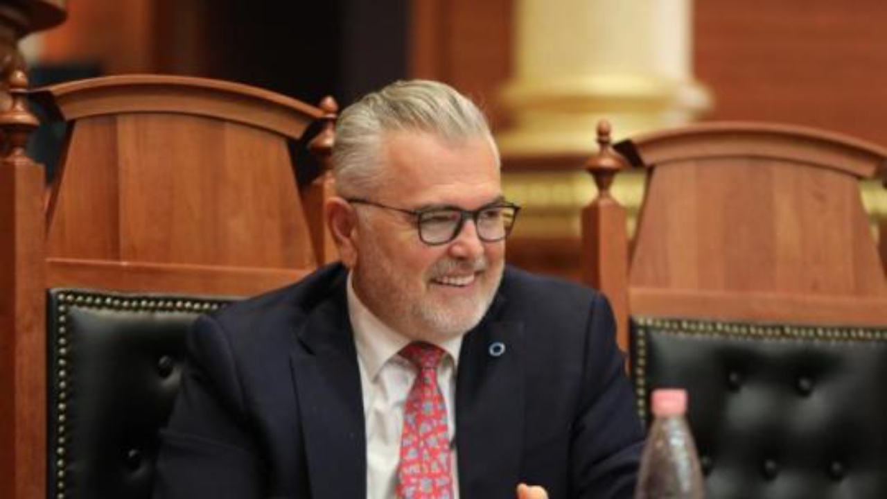  Për Ballukun  presim Kushtetuesen   Toni Gogu  Qeveria do ta zbatojë vendimin që do të japë gjykata