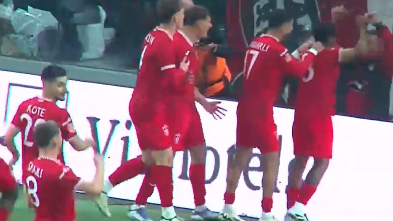 Live Tirana Partizani  Shpërthen festa e kuqe në  Arenën Kombëtare    Demave  u mjaftojnë 7 minuta për avantazhin