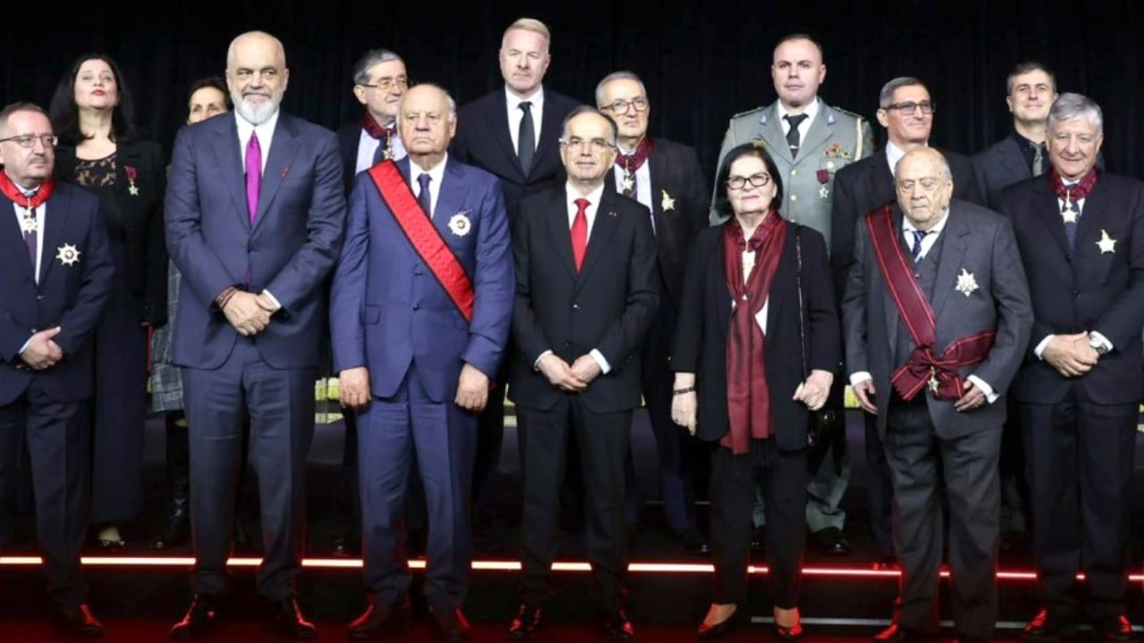 drejtori-i-milanit-dekorohet-nga-presidenti-i-republikes-ne-100-vjetorin-e-urdhrit-te-skenderebut