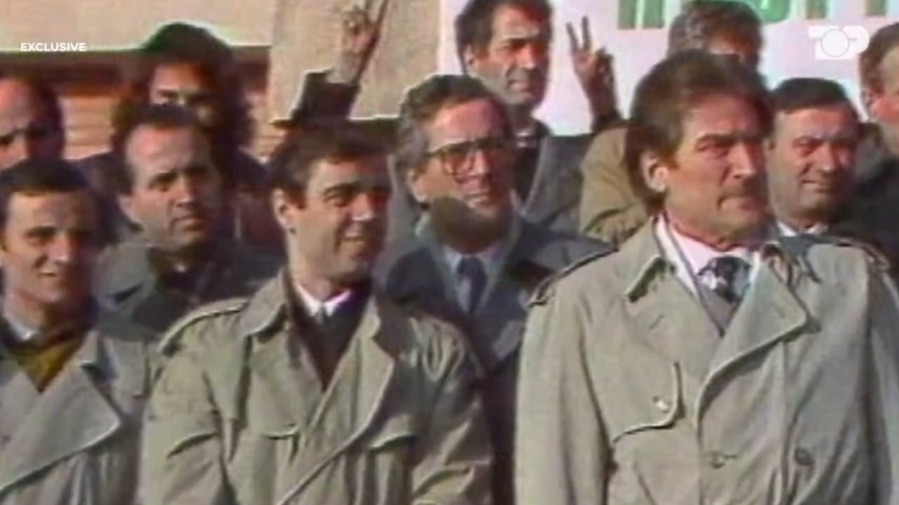  Pse mbështetëm hapur fitoren e PD në zgjedhjet e marsit  92   ish ambasadori i SHBA  Ramiz Alia sillej mirë me ne  por socialistet na akuzonin se ishim kundër tyre