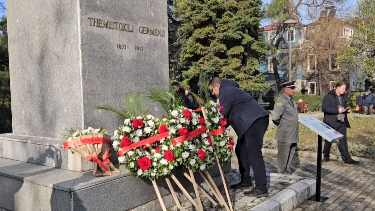 Korça nderon patriotët  homazhe dhe ekspozita në 109 vjetorin e shpalljes krahinë autonome