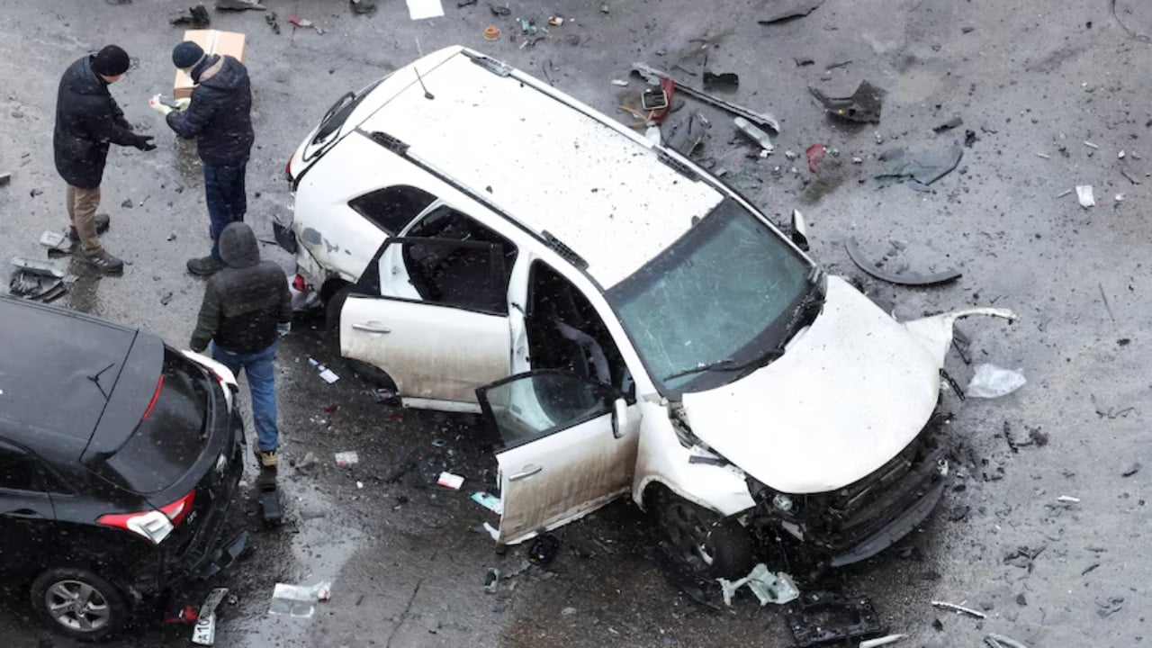 Shpërthim me makinë në Moskë  tre të vdekur  mes tyre dy oficerë policie