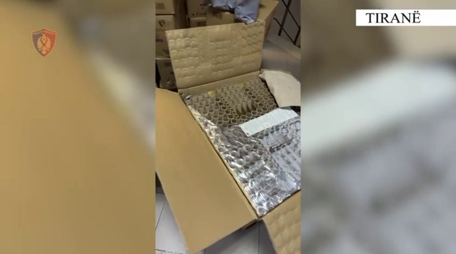 tregtonin-lende-piroteknike-ne-bizneset-e-tyre-arrestohen-dy-persona-ne-tirane-procedohet-penalisht-nje-tjeter