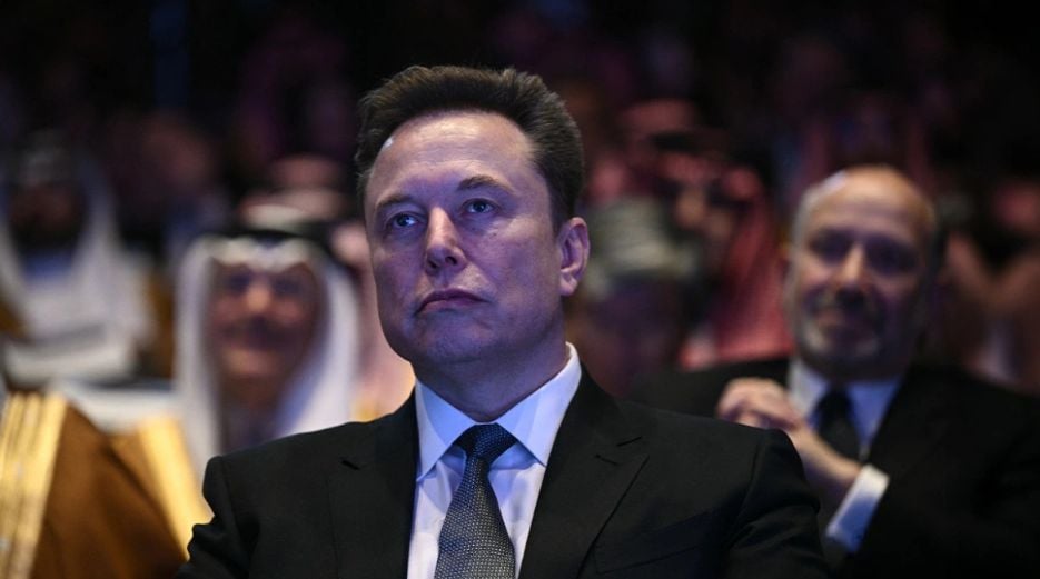 X u gjobit me 120 milionë euro nga autoritetet europian  Elon Musk shpërthen ndaj BE së  Nuk është demokraci  politikanët tuaj janë tradhtarë