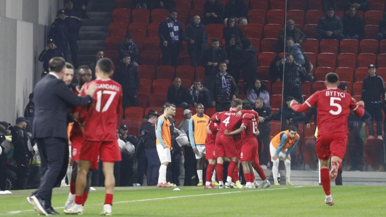 Partizani merr hak ndaj Tiranës   Demat  triumfojnë në derbin e kryeqytetit dhe  fundosin  në vendin e fundit bardheblutë