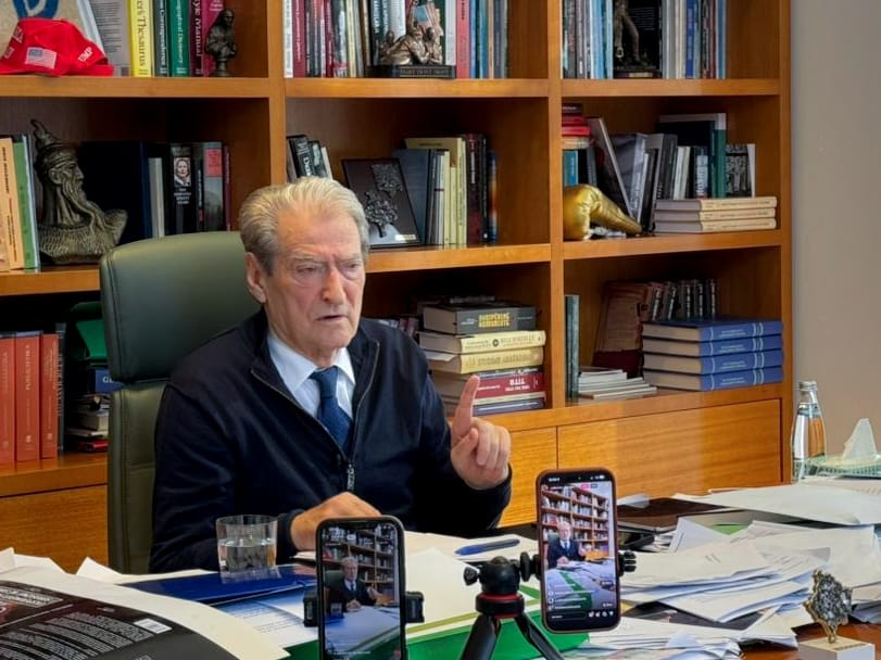 i-detyroi-te-lene-patllaket-me-percmim-berisha-rama-kerkoi-carmatosjen-e-agjenteve-te-bkh-te-kryeministria-vuan-nga-fobira