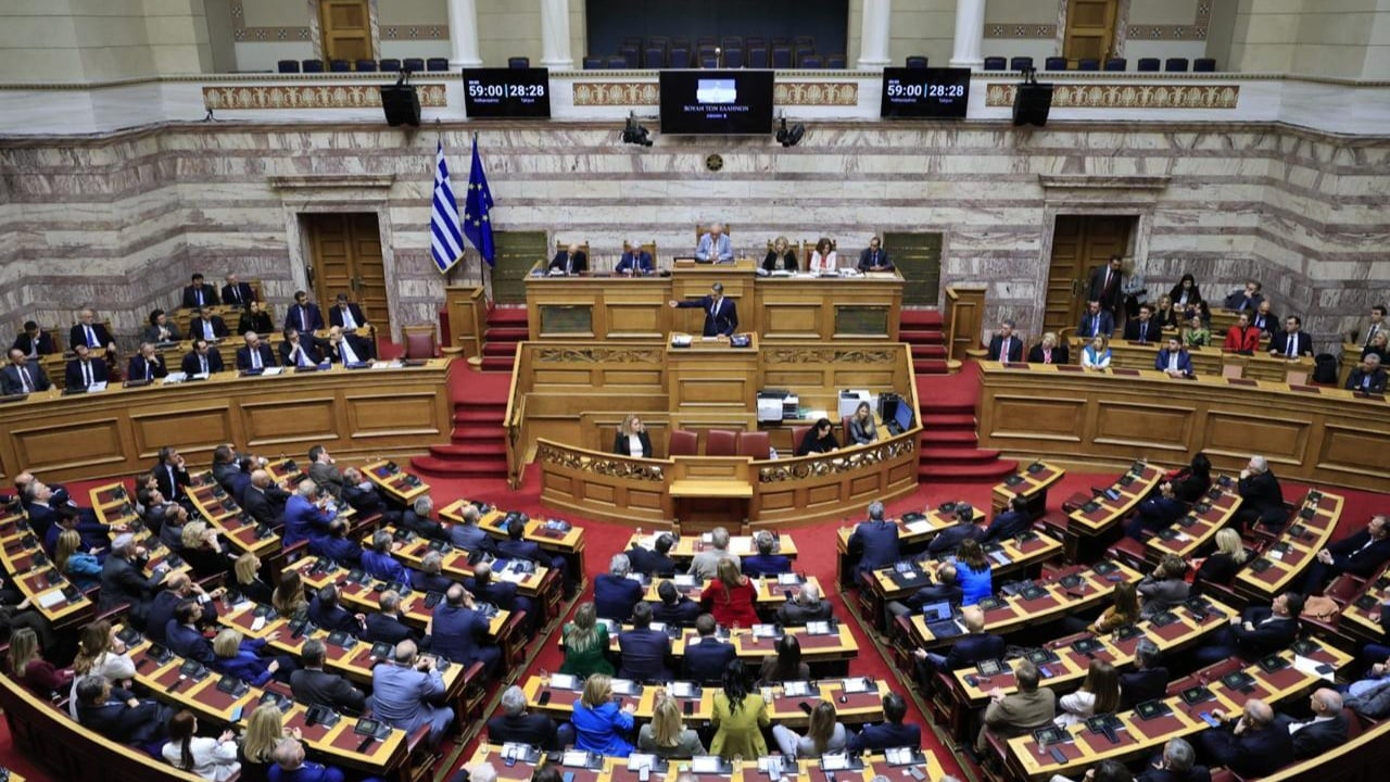 Greqia miraton buxhetin për vitin 2026 me 159 vota pro  kritika të ashpra nga opozita