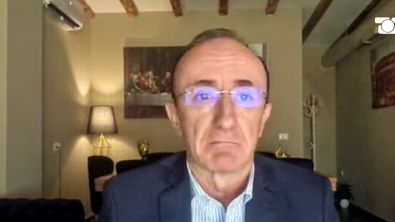 Lëvizjet e brendshme në selinë blu  Ish deputeti  U shqetësuan për kafen e demokratëve  Drejtuesi i PD është larguar nga strukturat e partisë