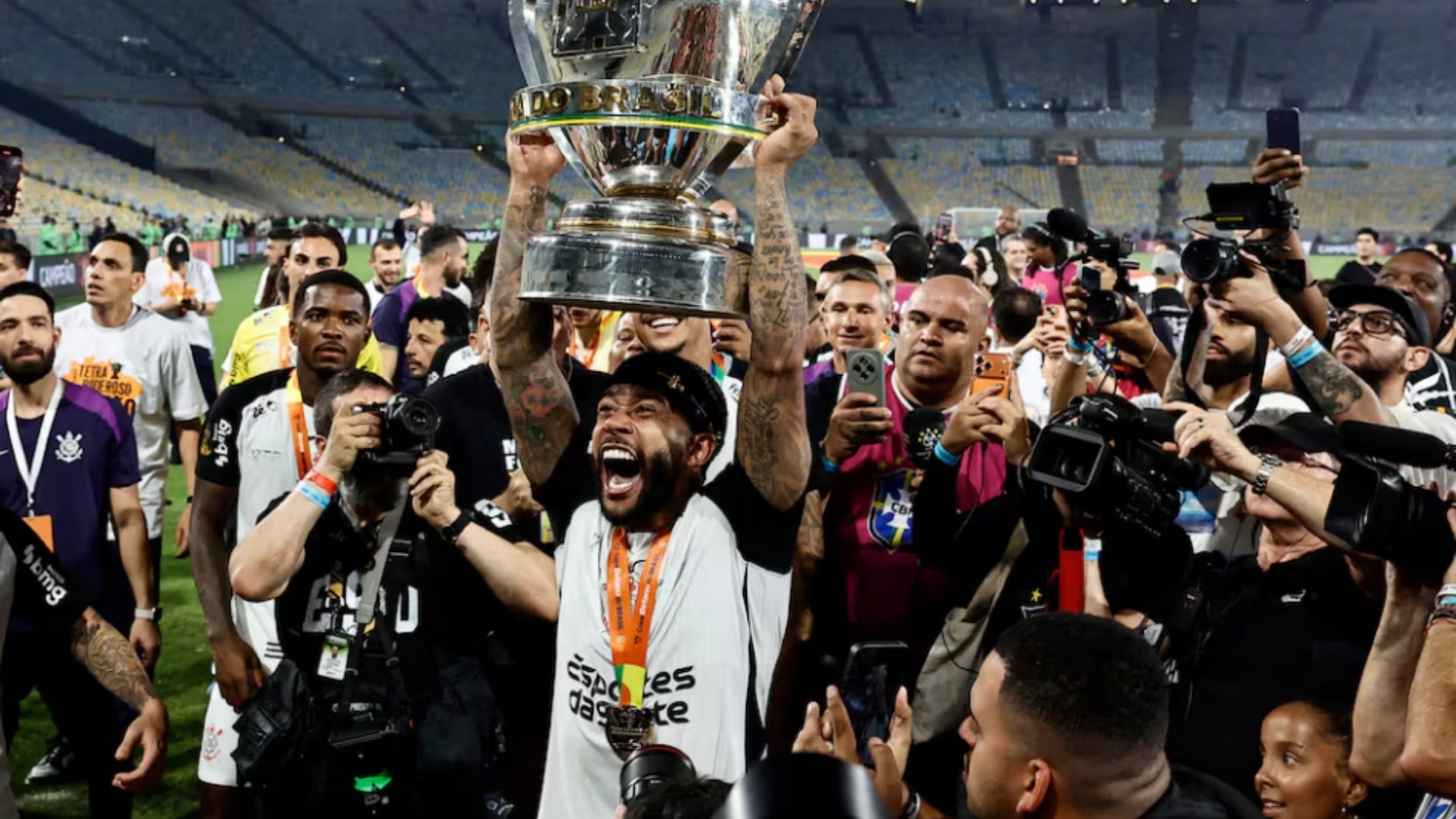 corinthians-depay-e-ka-me-drejtuesit-e-klubit-duan-largimin-tim