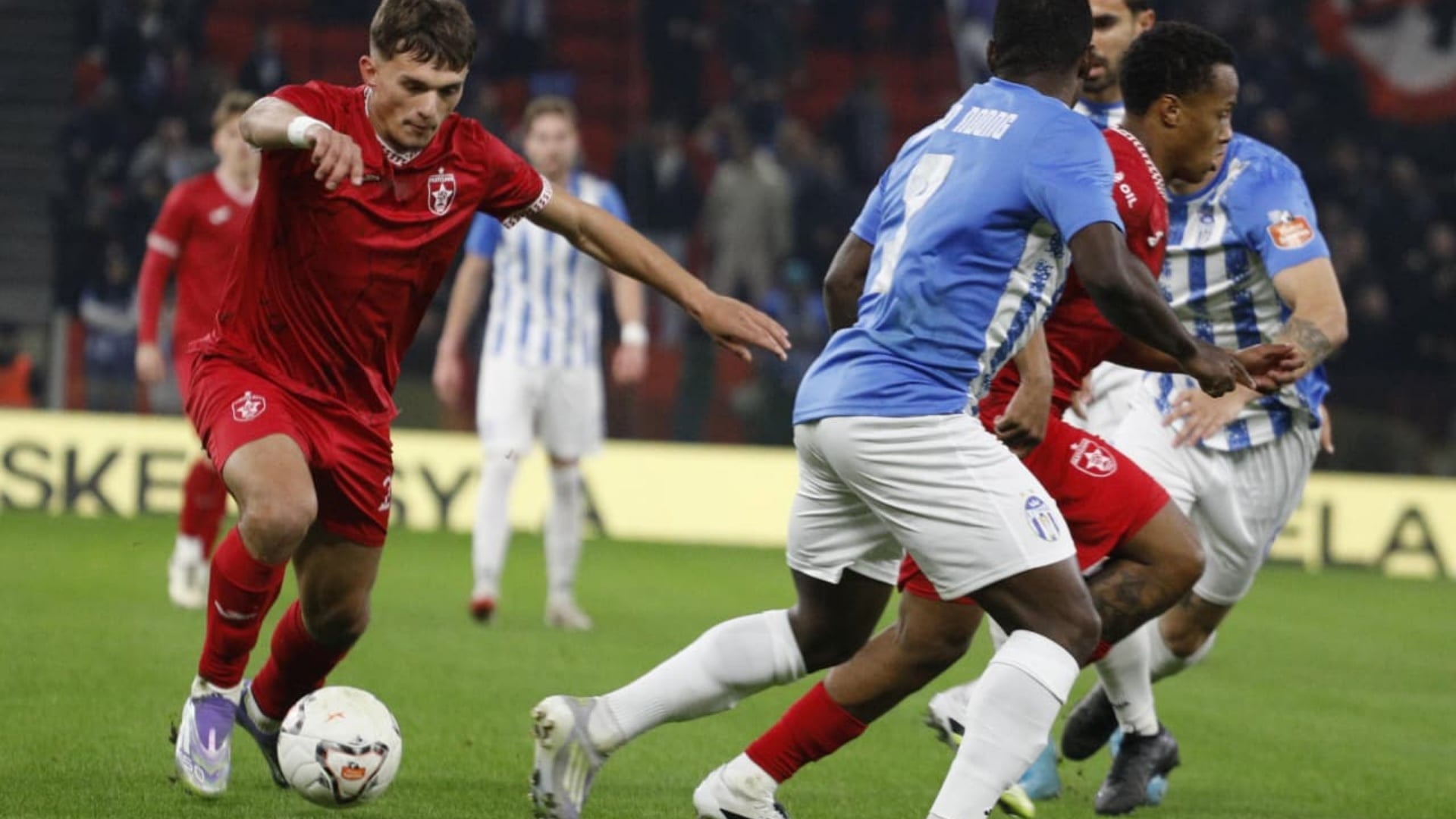 Derbi i Kryeqytetit  Tifozët  në  sfidë  me koreografitë në tribunat e  Arenës Kombëtare 