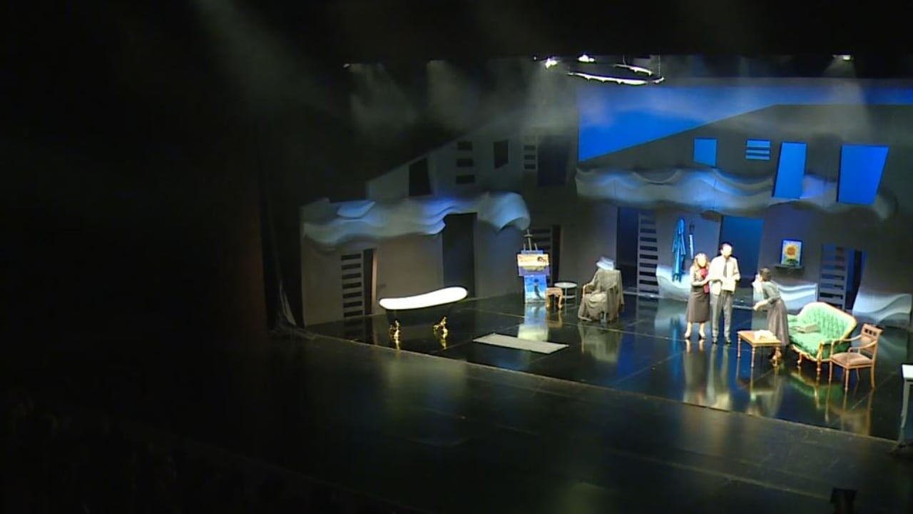  Det i thellë Blu   Drama e fortë familjare në Teatrin Kombëtar deri më 14 dhjetor