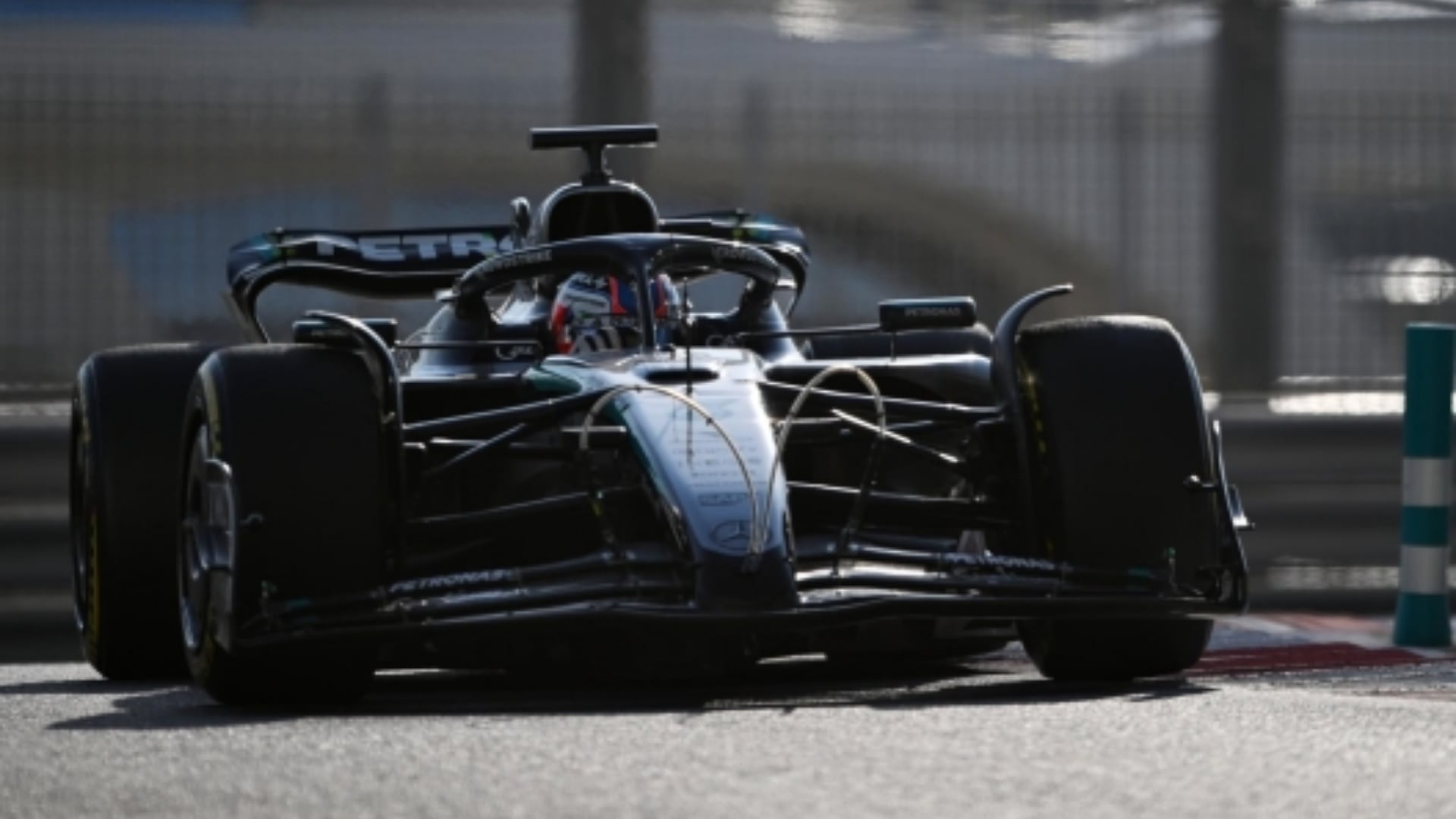 Formula 1 shpërthejnë polemikat  dyshime mbi Mercedes dhe Red Bull  truk për më shumë fuqi në motor 