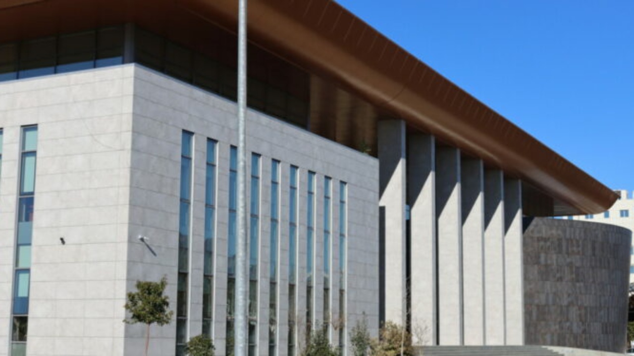 Reagimet e Ramës për vendimin e Kushtetueses ndaj Ballukut  Shoqata Kombëtare e Gjyqtarëve  Presion ndaj veprimtarisë gjyqësore