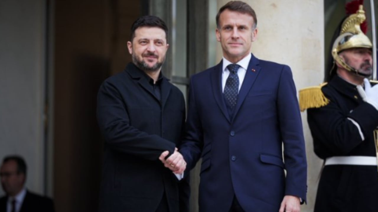 takimi-zelensky-macron-ne-paris-presidenti-ukrainas-lufta-duhet-te-perfundoje-sa-me-shpejt-te-jete-e-mundur