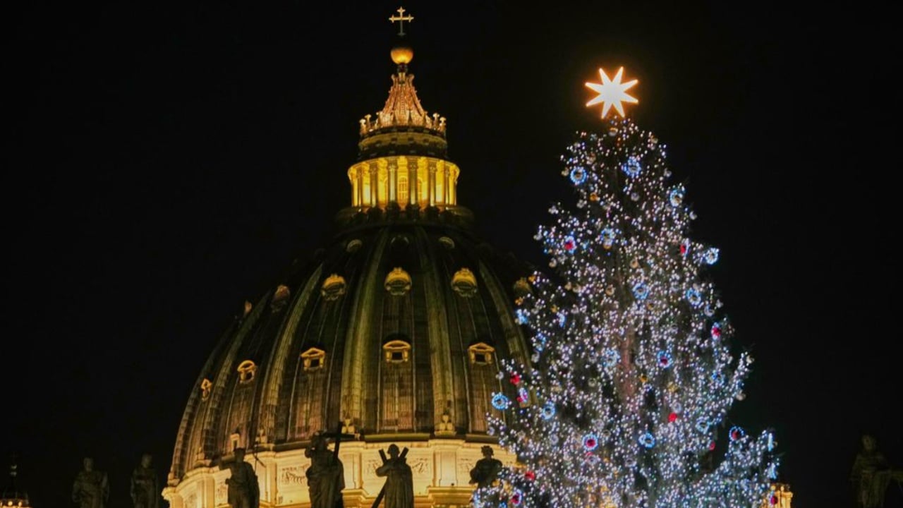 Si festohen Krishtlindjet në Vatikan 