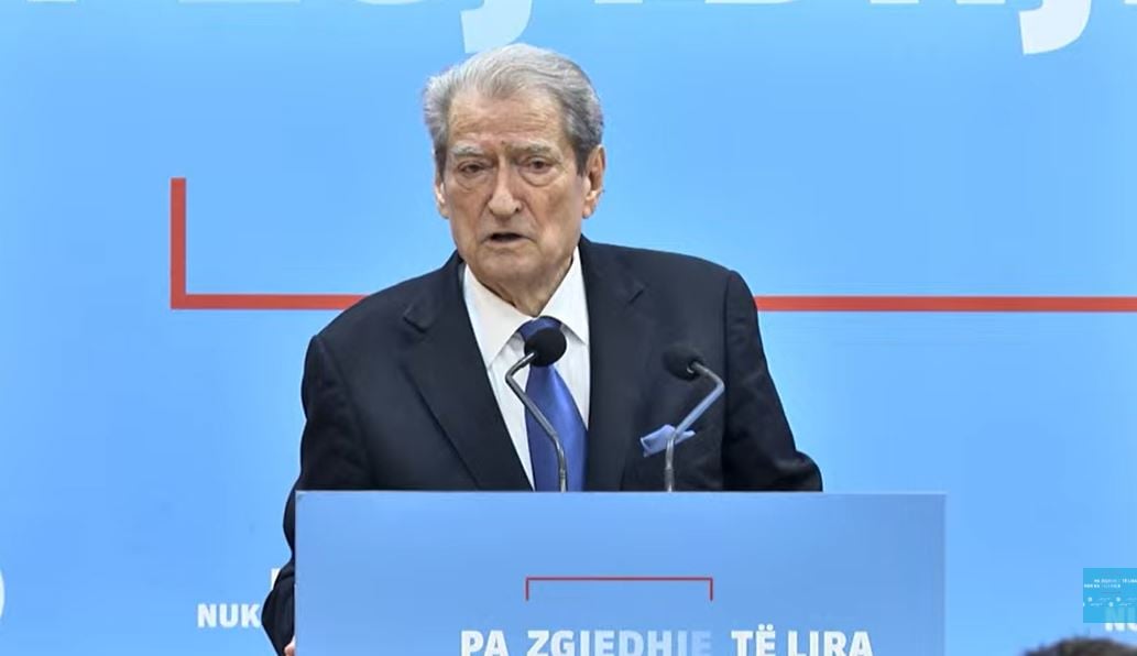 Klipi përmbledhës i 35 viteve të PD dhe fshirja e Bashës nga  historia  e saj  Berisha  Unë do e kisha vendosur  por  me një kryq të madh të kuq