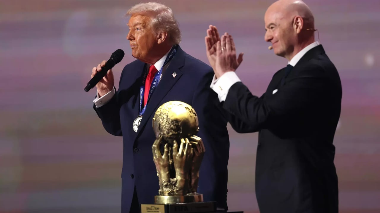 Analiza   Pse presidenti i FIFA s  Gianni Infantino  po punon kaq shumë për t i bërë qejfin Presidentit Trump 