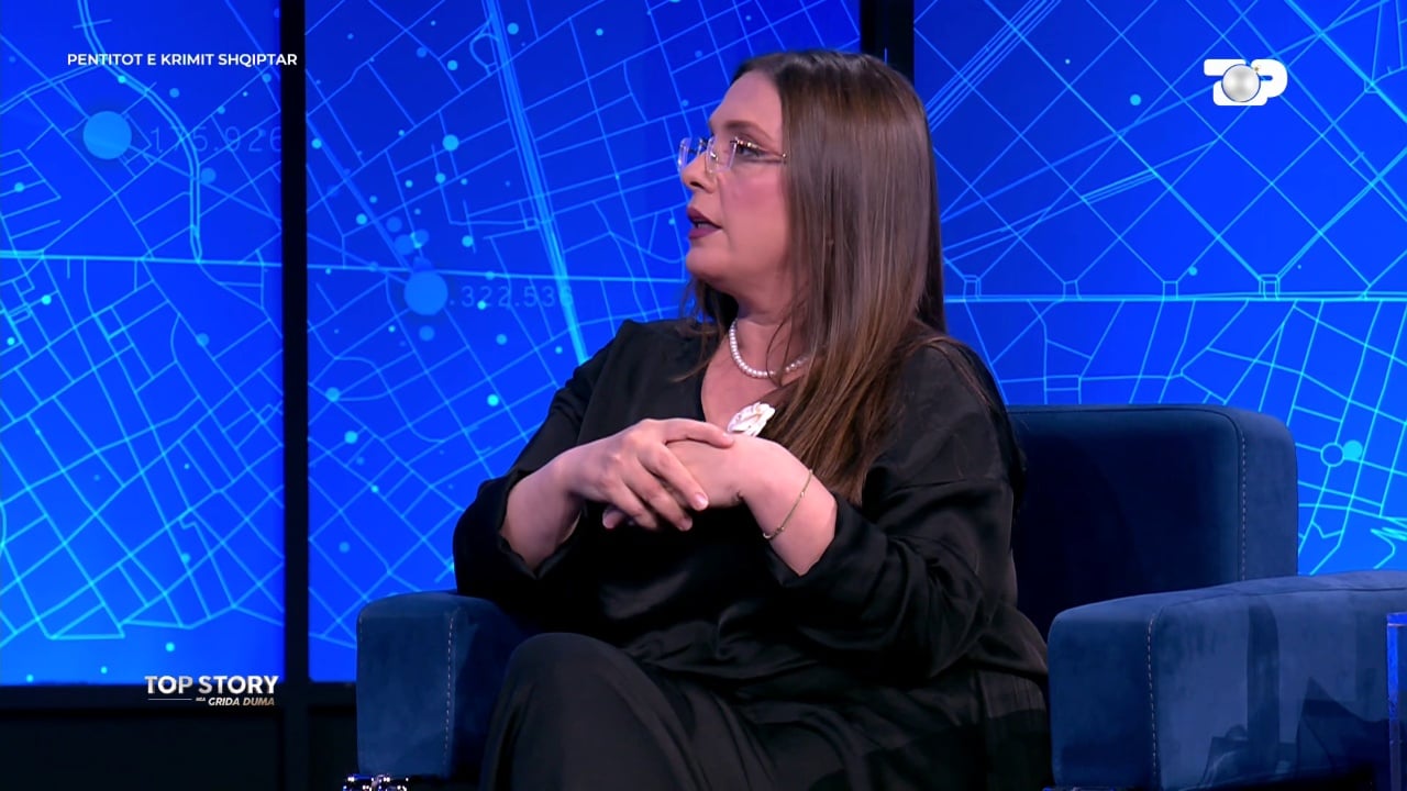  Julian Sinanaj u tërhoq nga benefitet   Gazetarja Anila Hoxha në  Top Story   Drejtësia me veshë të dyllosur  dështoi