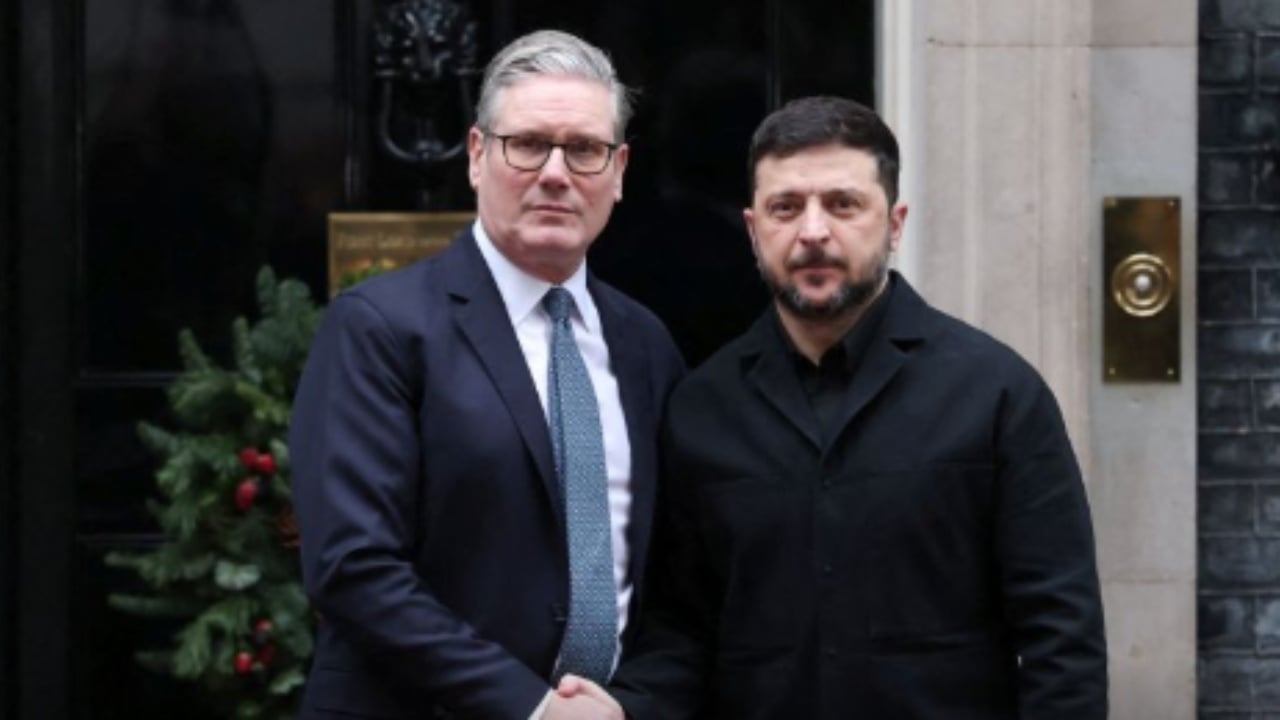 Takimi me Macron dhe Merz  Zelensky mbërrin në Downing Street  pritet nga kryeministri Starmer