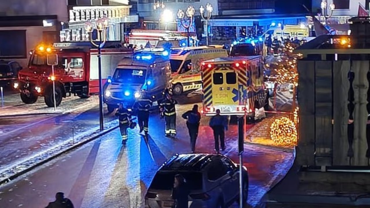  Mami këtu ka shumë rrëmujë  ka rënë zjarr   e ëma tregon mesazhin e të birit nga lokali ku 40 vetë humbën jetën  Kishte të rinj të djegur  të mbuluar në gjak