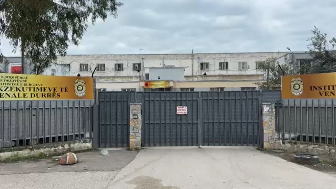 Arratisja e Altin Ndocit  pezullohen nga detyra zinxhiri komandues i burgut të Durrësit