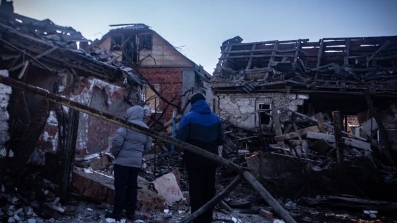 Vazhdon përpjekja për shkatërrimin e rrjetit energjetik të Ukrainës  dy persona humbin jetën pas sulmeve të fundit ruse