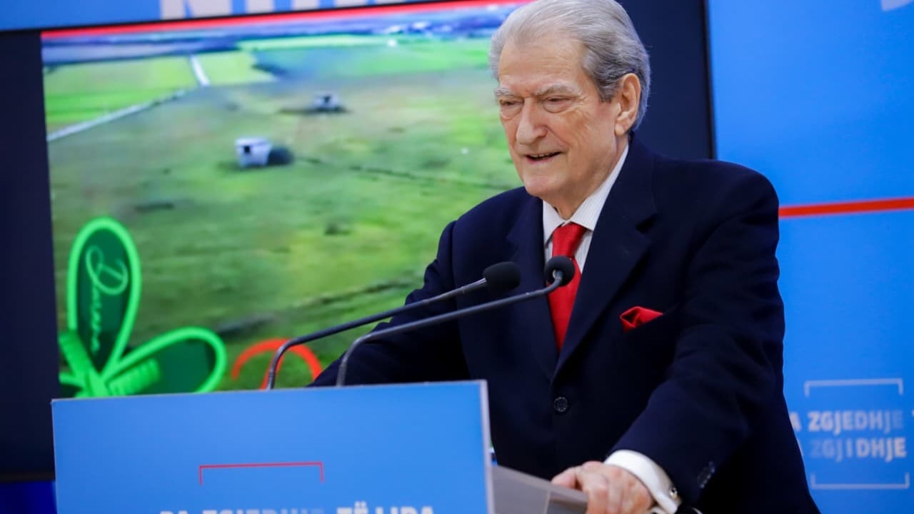 Protestat në Iran  Berisha  2026 viti i përmbysjes së diktaturave  regjimi i Teheranit në grahmat e fundit