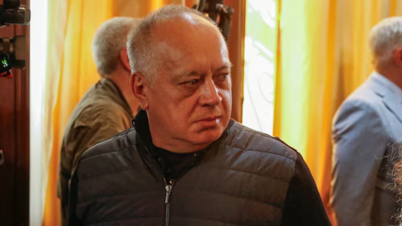  Bashkëpuno me zv Presidenten ose të pret fati i Maduros   SHBA kërcënon ministrin e brendshëm të Venezuelës  Reuters  Rodríguez it i kanë gjetur pasuritë e fshehura në Katar