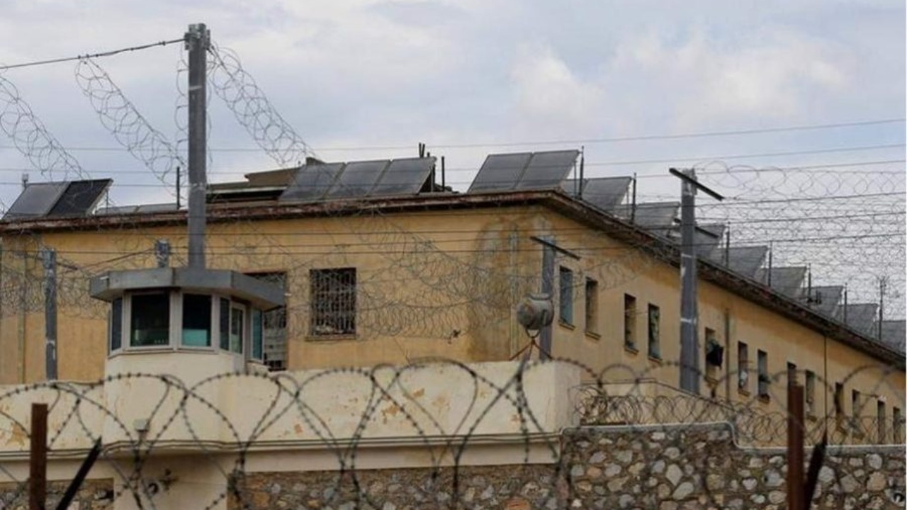 Sherr në burgun e  Koridhalos   i dënuari grek vret shqiptarin