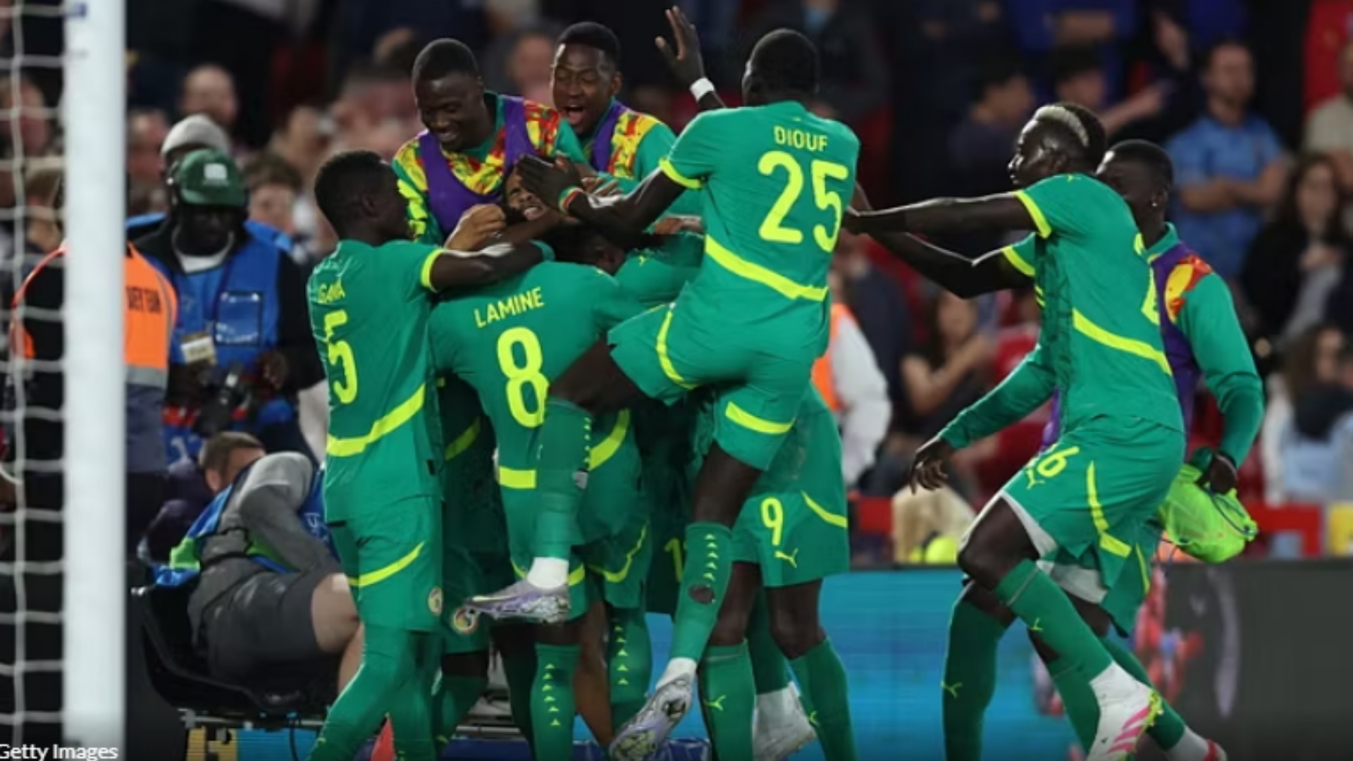 senegali-shperblime-endrrash-per-kupen-e-afrikes-para-dhe-terrene-nga-presidenti