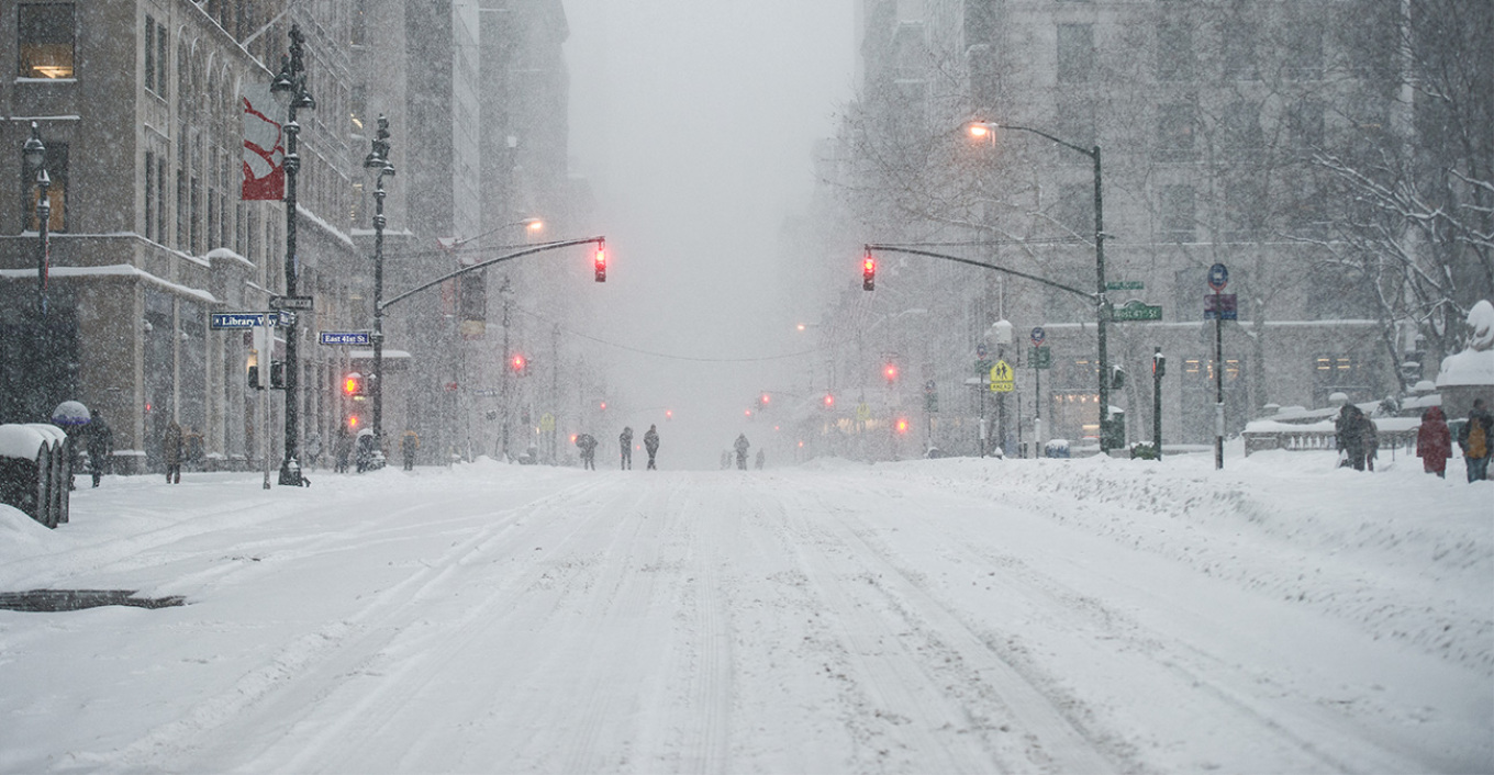 I ftohti polar dhe reshjet e dendura të dëborës përfshijnë SHBA në qendrore dhe lindore  temperatura deri  34 gradë në Çikago