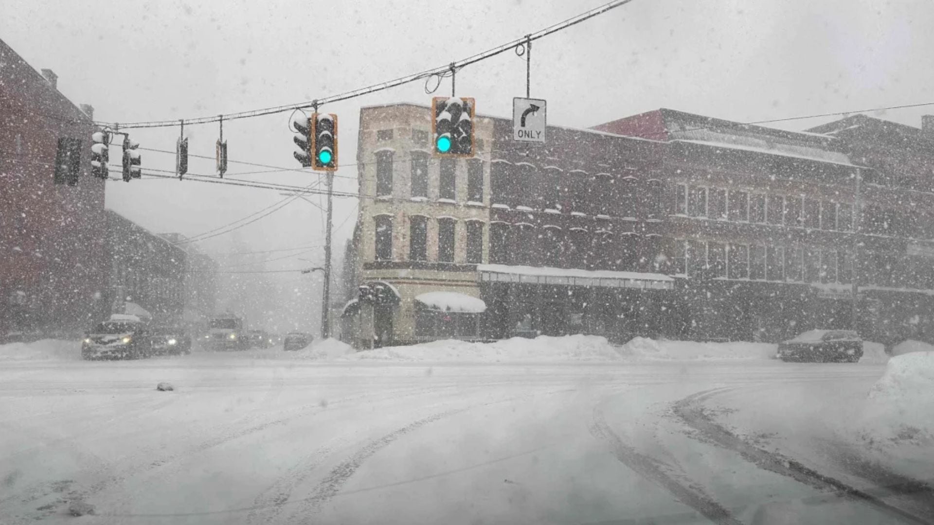 I ftohti ekstrem godet SHBA në  24 mijë familje pa energji elektrike  12 shtete shpallin gjendjen e jashtëzakonshme