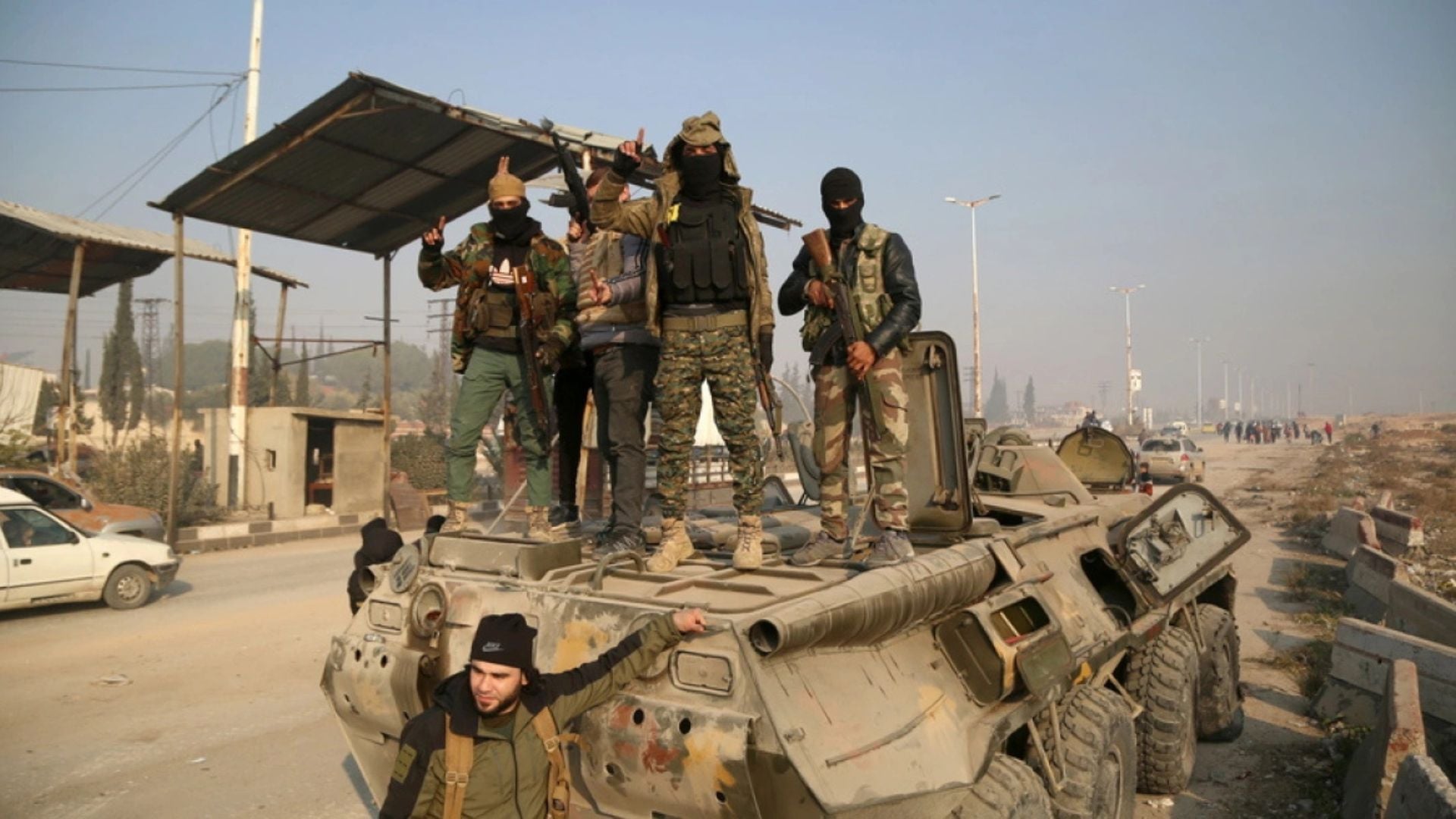 Përleshje mes qeverisë dhe kurdëve në Siri  ushtria siriane urdhëron banorët të evakuohen nga zona e Alepos