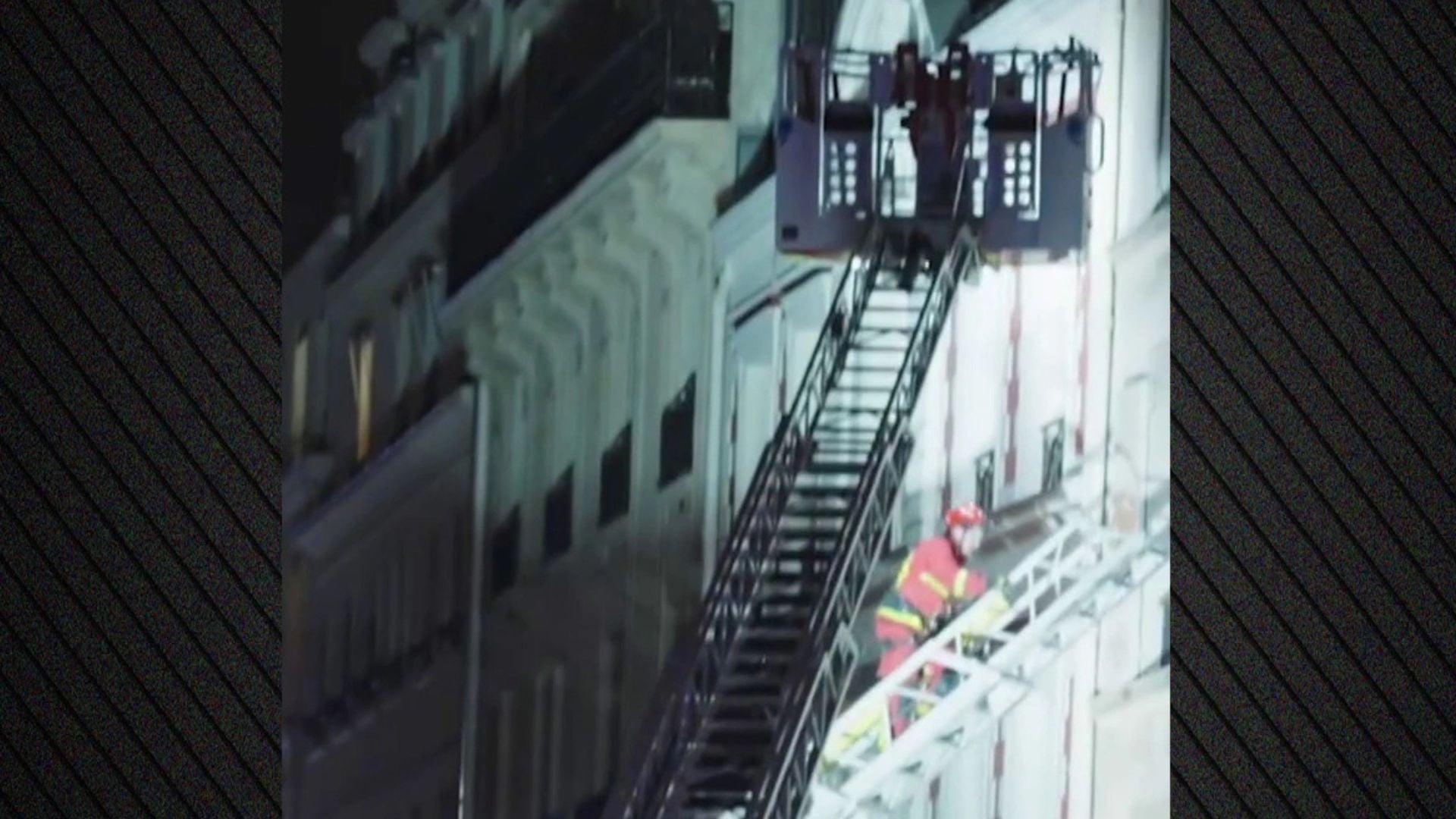 Pamje të frikshme në Paris  shembet kati i pestë i një ndërtese  plagosen 19 persona