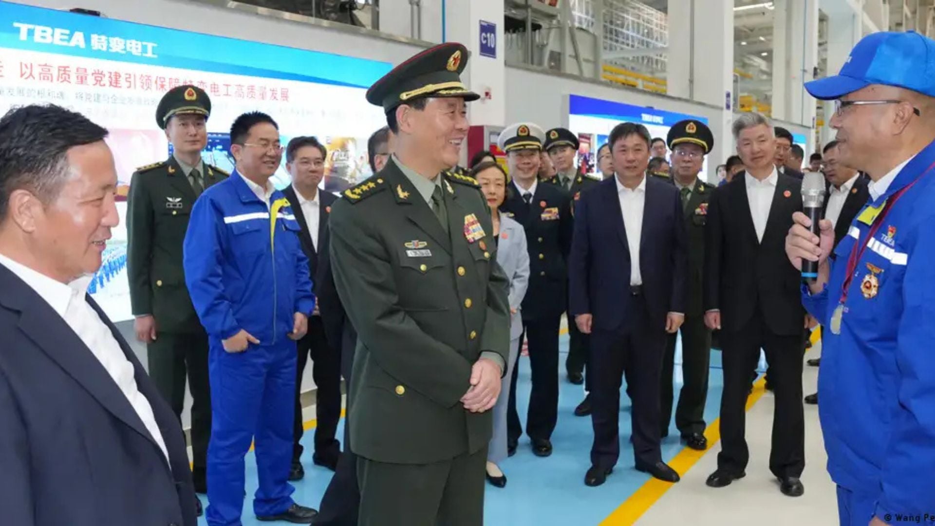 Skandal në ushtrinë kineze  gjenerali i lartë ushtarak pushohet pas akuzave për korrupsion dhe spiunazh  ishte aleat i afërt i presidentit Xi