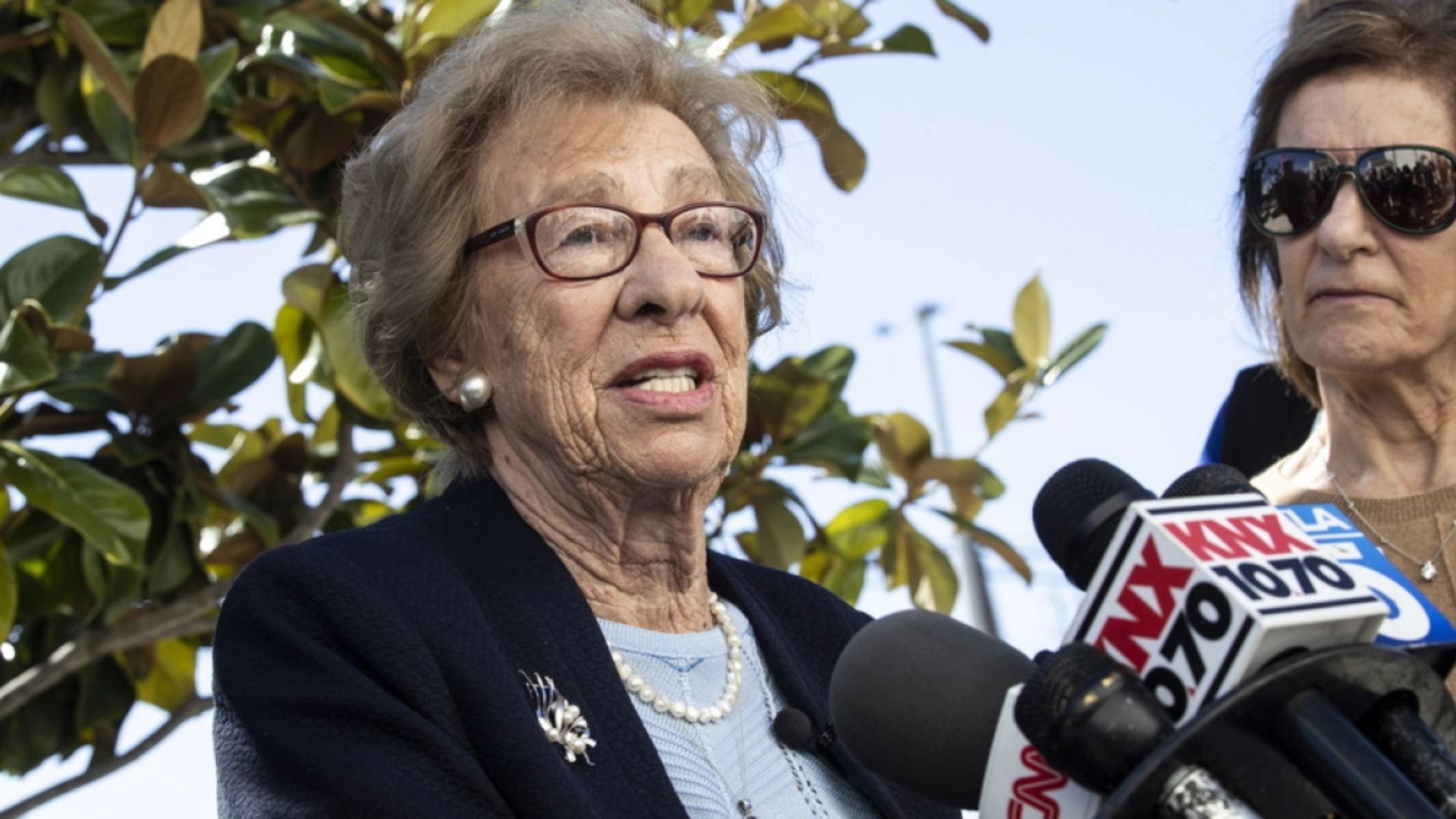 nderron-jete-ne-moshen-95-vjecare-mbijetuesja-e-holokaustit-ja-lidhja-e-saj-familjare-me-anne-frank