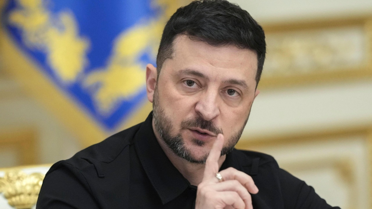 Sulmet masive ruse gjatë natës në Ukrainë  Zelensky nuk merr pjesë në Forumin Ekonomik Botëror në Davos  presidenti ukrainas  Do të shkoja nëse Trump 