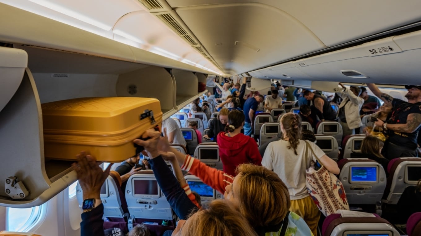 Parlamenti Europian kundër ndryshimeve të reja në transportin ajror  Bagazh dore falas dhe kompensimi pas 3 orësh vonesë mbeten të panegociueshme