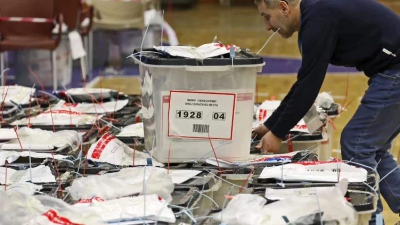 109 hajdutët në gjyq  Komisionerët manipuluan 68 mijë vota në Prizren  raste në Podujevë dhe Malishevë