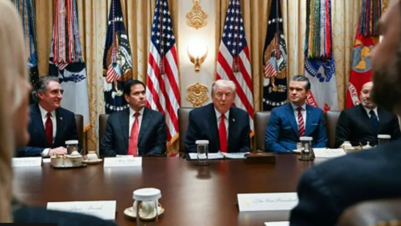 serish-debate-mes-demokrateve-dhe-republikaneve-trump-mbledh-kabinetin-po-punojme-qe-te-mos-kemi-nje-mbyllje-te-dyte-te-qeverise