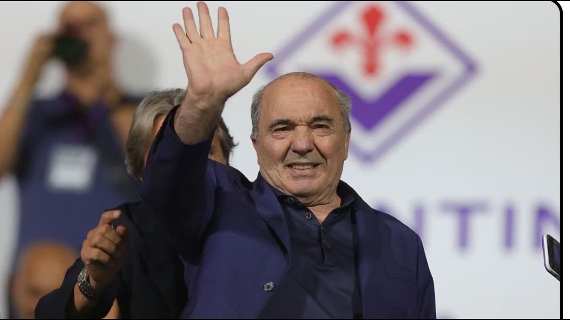 Ndarja nga jeta e Rocco Commisso  1 minutë heshtje në të gjitha fushat  Gravina  La një gjurmë të pashlyeshme