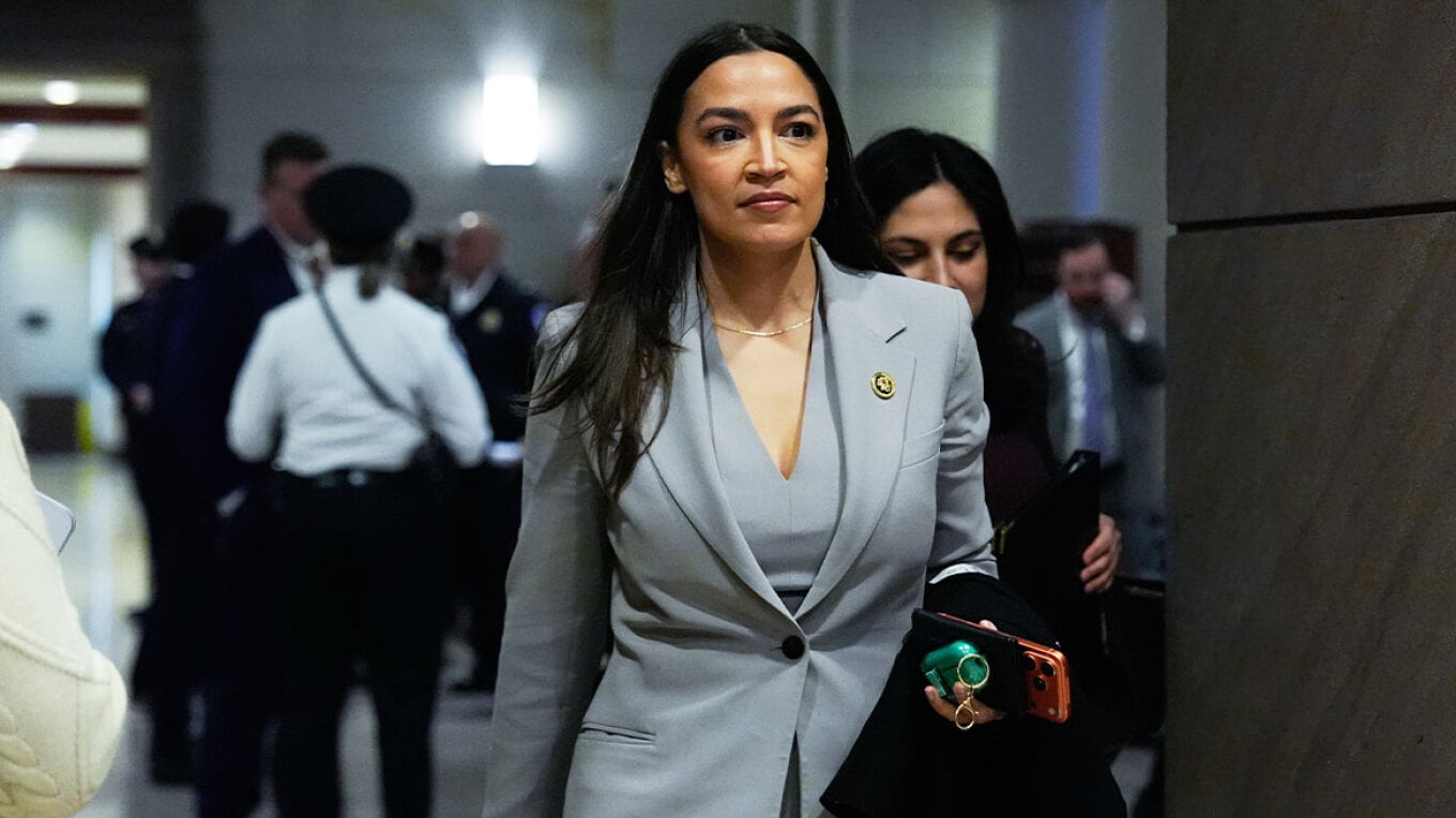 nuk-ka-te-beje-me-drogen-por-me-naften-kongresmenia-demokrate-sulmon-trumpin-per-arrestimin-e-maduros