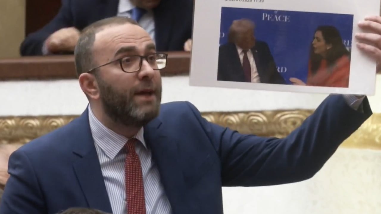 Bordi i Paqes  Bardhi në Kuvend  Pse Kosova është sot në Davos dhe kryeministri jo 