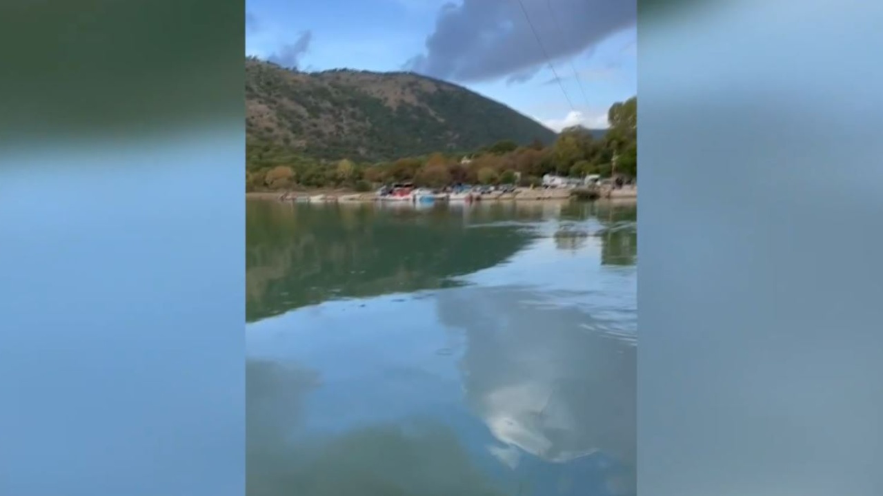 Të izoluar nga një lundër  fshati Shëndëlli kërkon zgjidhje  Lundra e Butrintit s është gjithmonë në punë