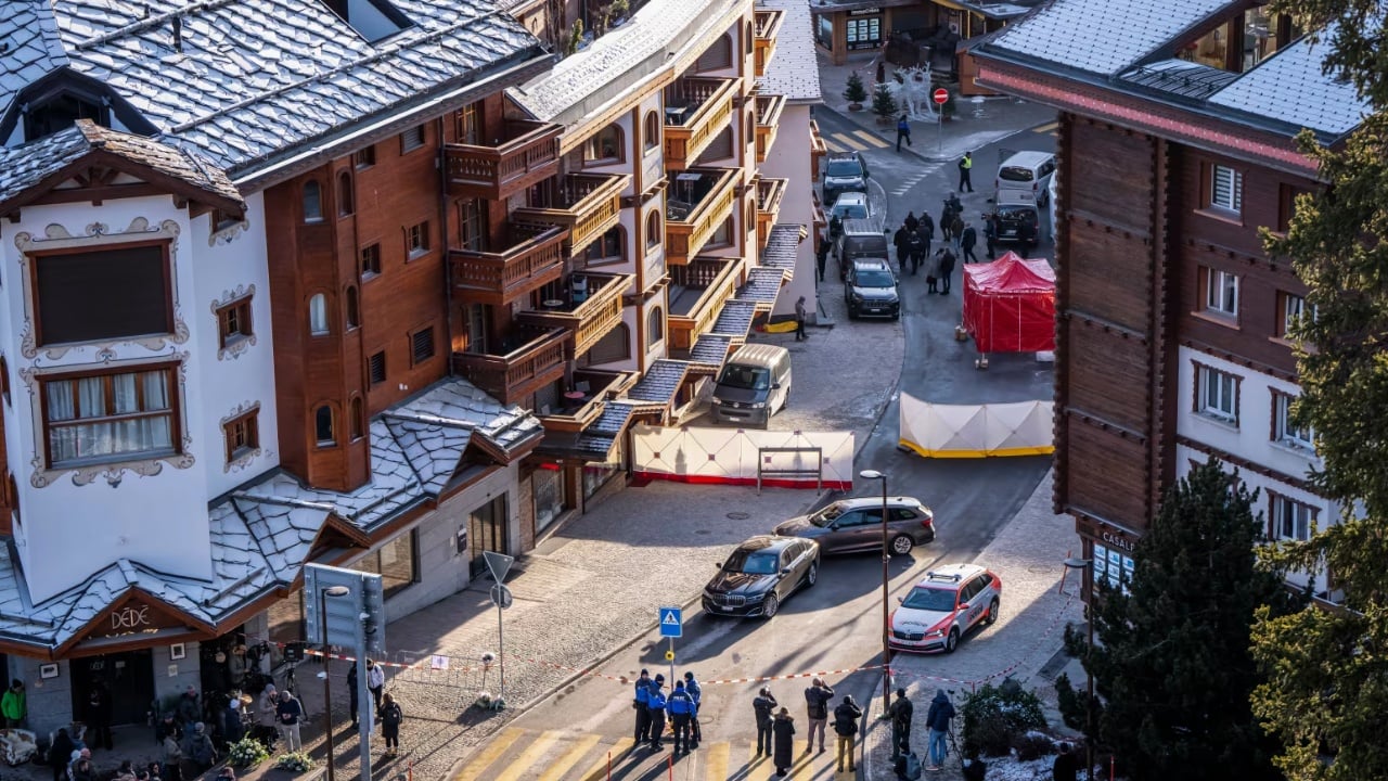 si-lokali-u-kthye-ne-kurth-vdekjeje-ne-zvicer-fishekzjarre-brenda-temperatura-qindra-grade