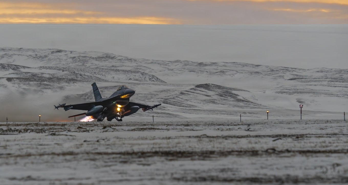 Mestersvig  Pika kyçe e mbikëqyrjes së Groenlandës Lindore  roli i saj kritik në rast të një konflikti me Rusinë