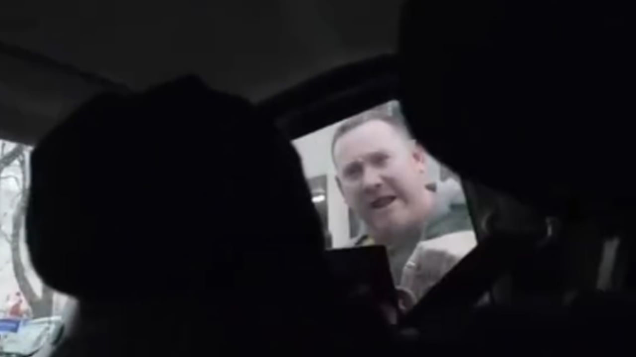 Minneapolis  agjentët e ICE kërcënojnë gazetarët e RAI it  Po na filmuat  do t ju 